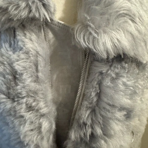 The arrivals Women's Gray Faux Fur Jacket small - Picture 4 of 8